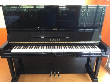 Yamaha U3F
