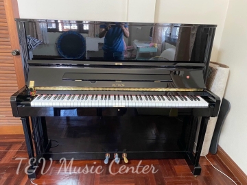 Upright Piano Petrof