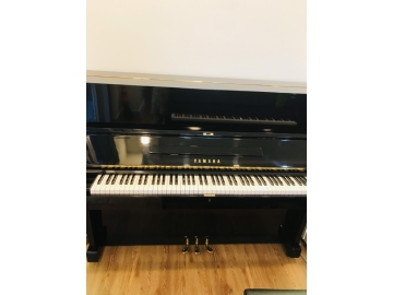 Yamaha U1E