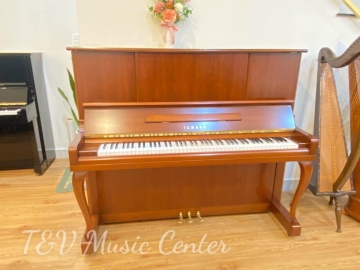 Yamaha U30ChC