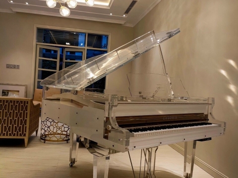 Piano Crystal Kayserburg/Kawai