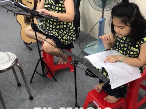 Lớp Học Tại T&V MUSIC 