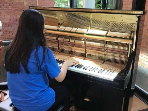 Hình Ảnh Bàn Giao Đàn