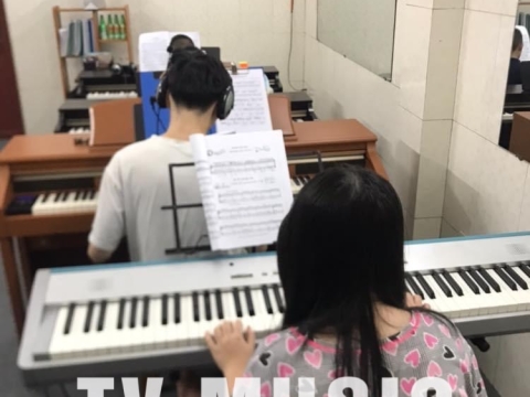 Lớp Học Tại T&V MUSIC 