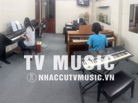 Lớp Học Tại T&V MUSIC 