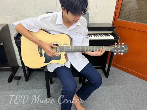 Lớp Học Tại T&V MUSIC 
