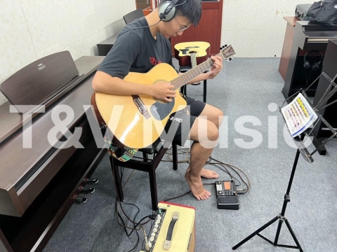 Lớp Học Tại T&V MUSIC 