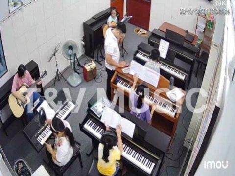 Lớp Học Tại T&V MUSIC 