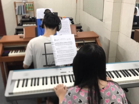 Lớp Học Tại T&V MUSIC 