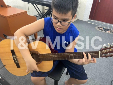 Lớp Học Tại T&V MUSIC 