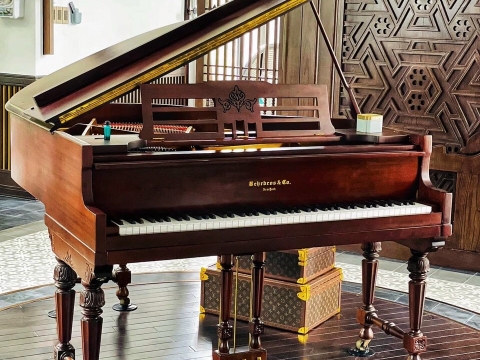 Luxury Piano