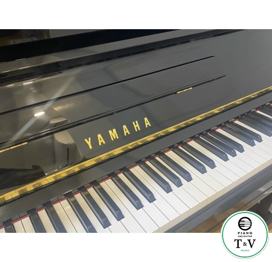 Yamaha U300S