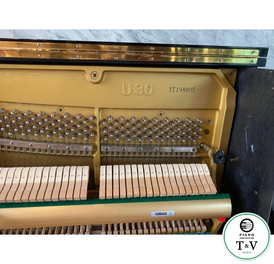 Yamaha U30YT