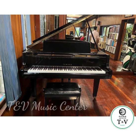 Grand Yamaha G2E