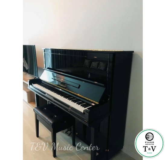 Yamaha U30A