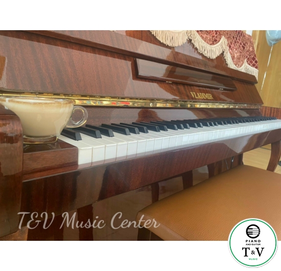 Piano Vladimir