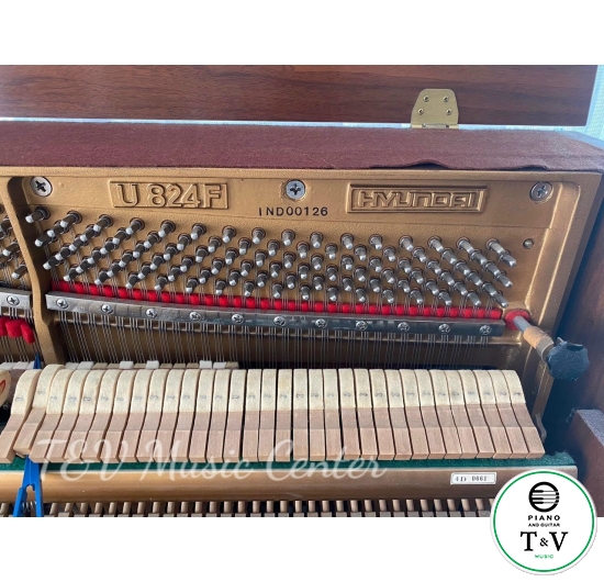 Piano Hyundai U428F