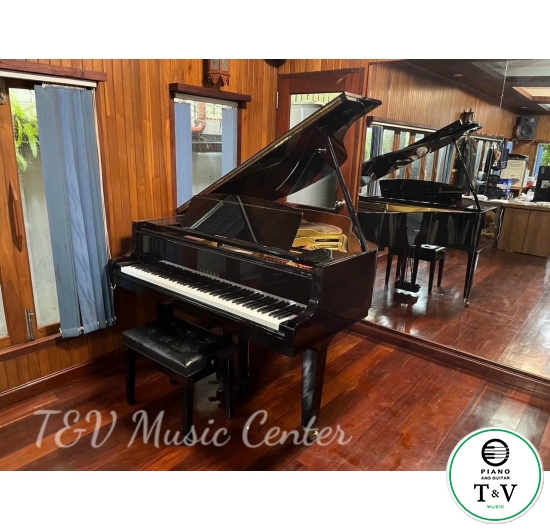 Grand Yamaha G2E