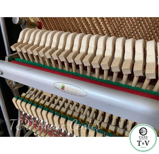 Upright Piano Petrof