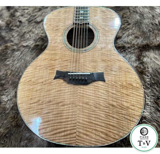 Guitar Europe Maple A002