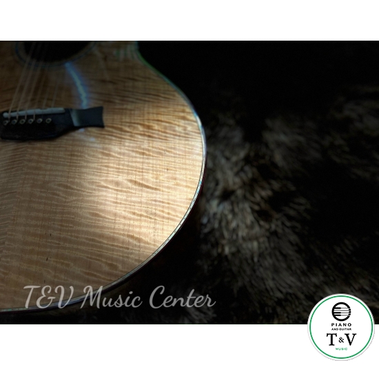 Guitar Europe Maple A002