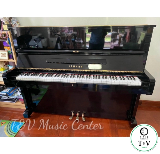 Yamaha U1F Đen Bóng (PE)