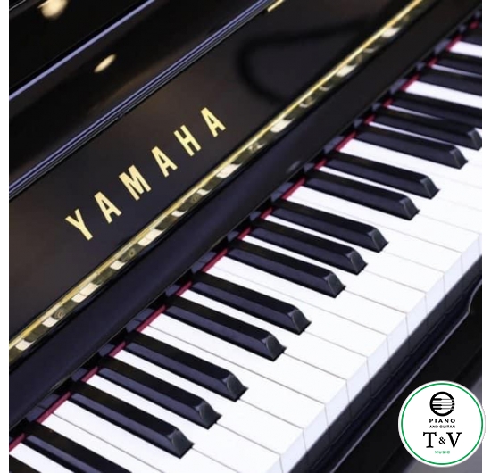 Yamaha U300S