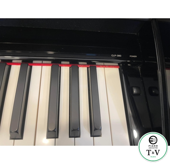 Yamaha CLP 380PE